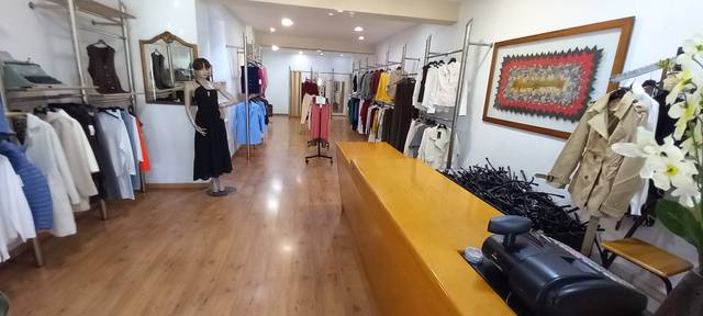 Local comercial en Alquiler en Avinguda de Josep Tarradellas i Joan en Sant Josep