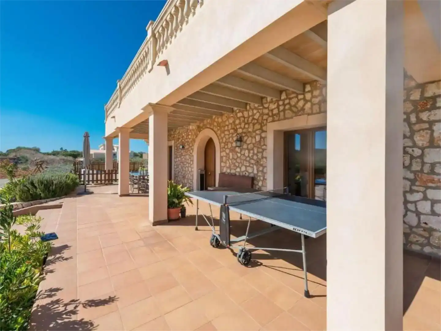 Terrassa de Finca rústica de lloguer en Manacor amb Aire condicionat, Jardí privat i Traster