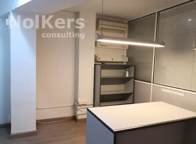 Oficina en venda a Barri de les Corts