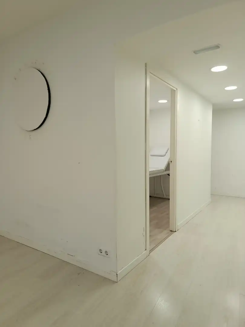 Business premises to rent in Carrer de Bernat Bacià, imagen 8