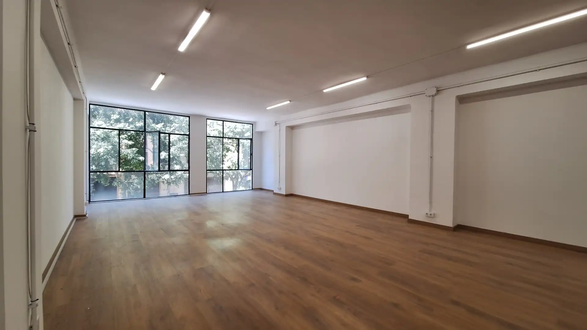 Office space with lift to rent in ZAMORA 46