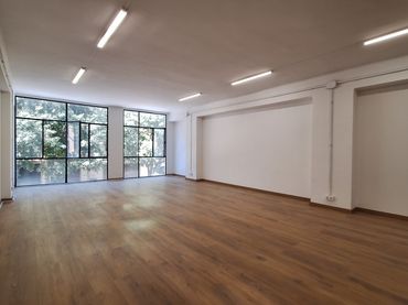Office space with lift to rent in ZAMORA 46