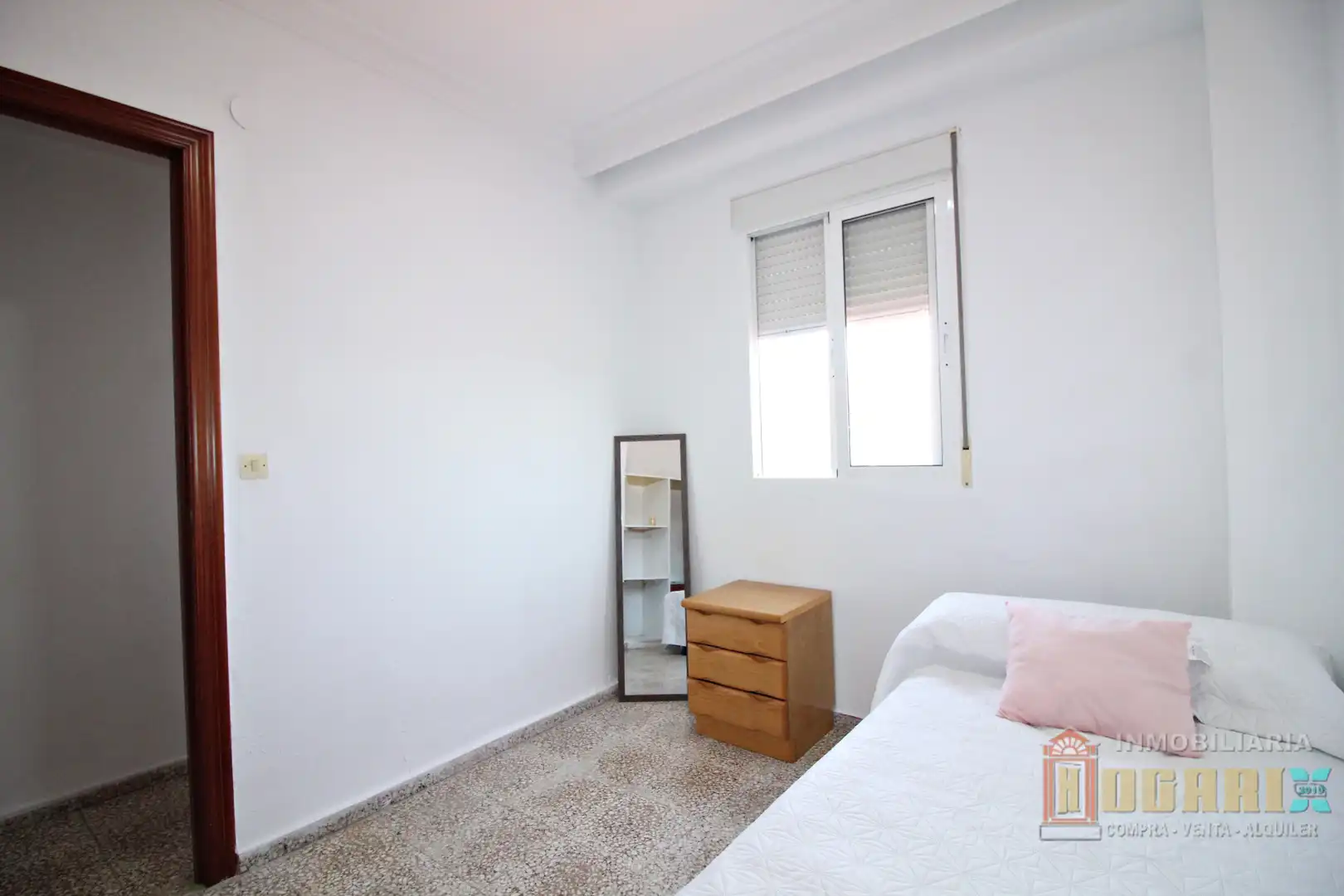 Schlafzimmer von Dachboden zum Verkauf in Huelva mit Terrasse