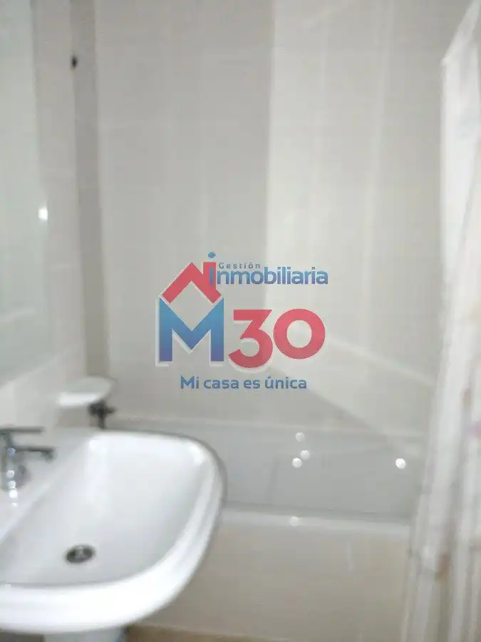 Dormitori de Pis en venda en Miranda de Ebro amb Calefacció, Terrassa i Traster