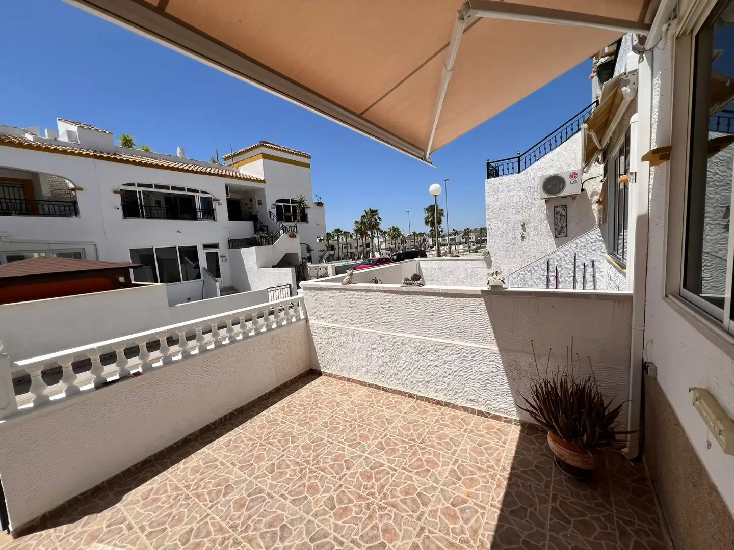 Terraza de Planta baja en venta en Orihuela con Aire acondicionado, Terraza y Piscina