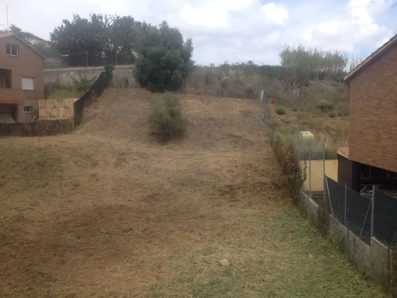 Terreno residencial en venta en Carrer Libra 32