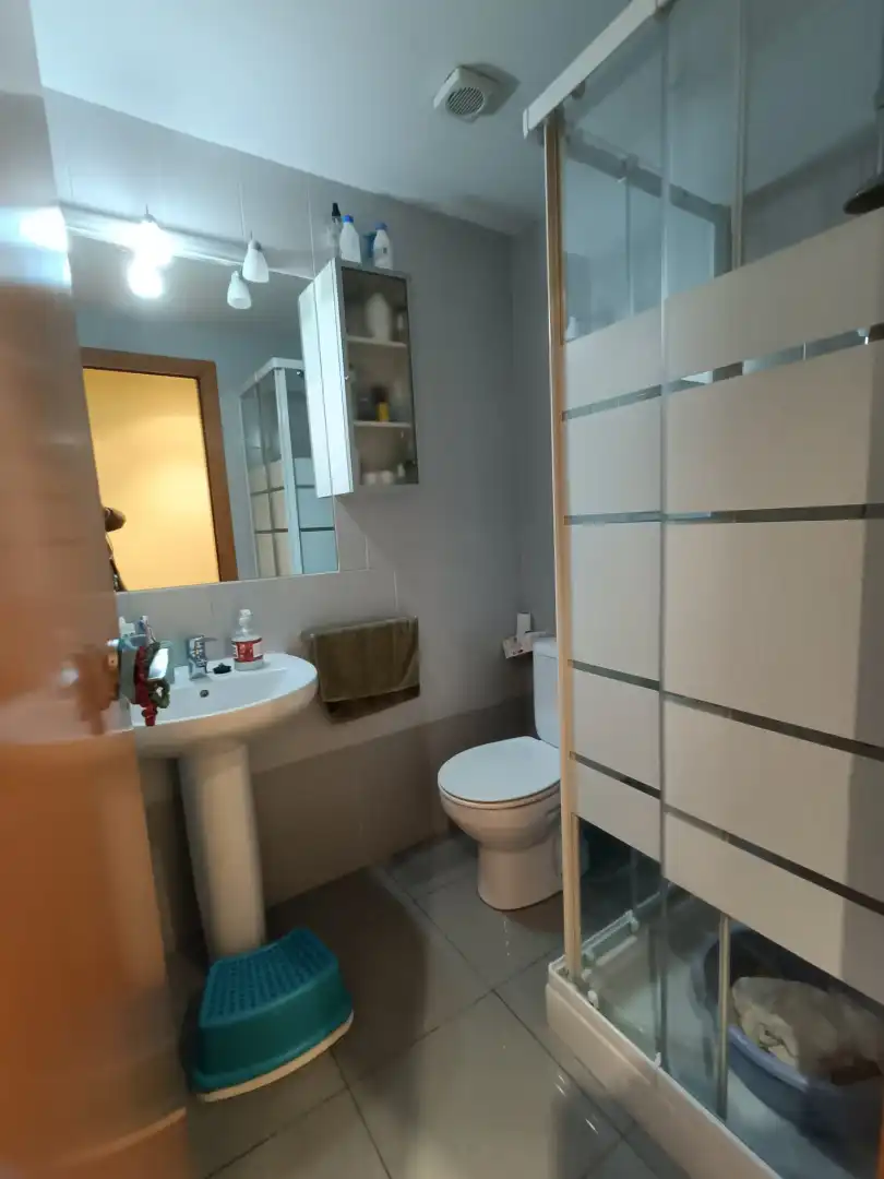Baño de Piso en venta en Rubí con Calefacción, Horno y Balcón