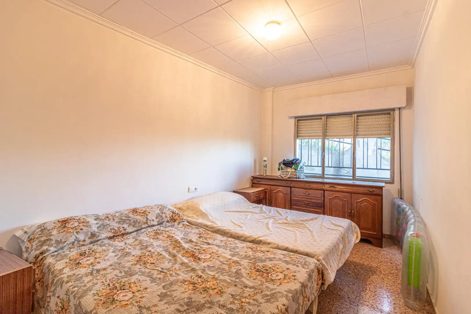 Schlafzimmer von Haus oder Chalet zum Verkauf in Carlet mit Heizung, Privatgarten und Terrasse