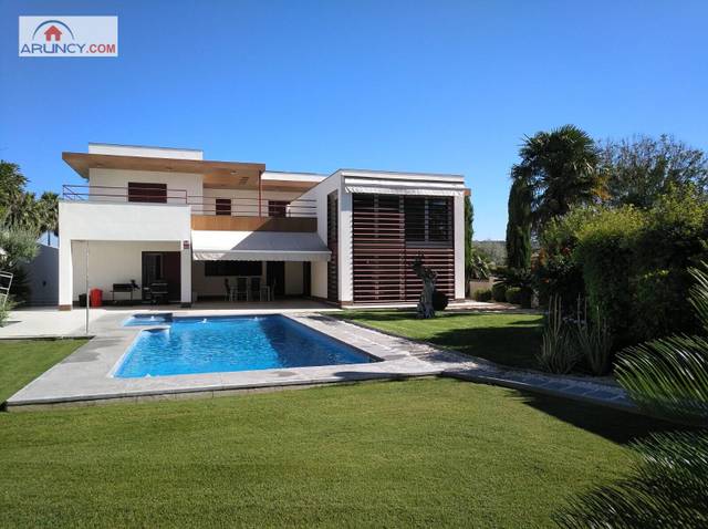 Casa-chalet en Alquiler en Camas