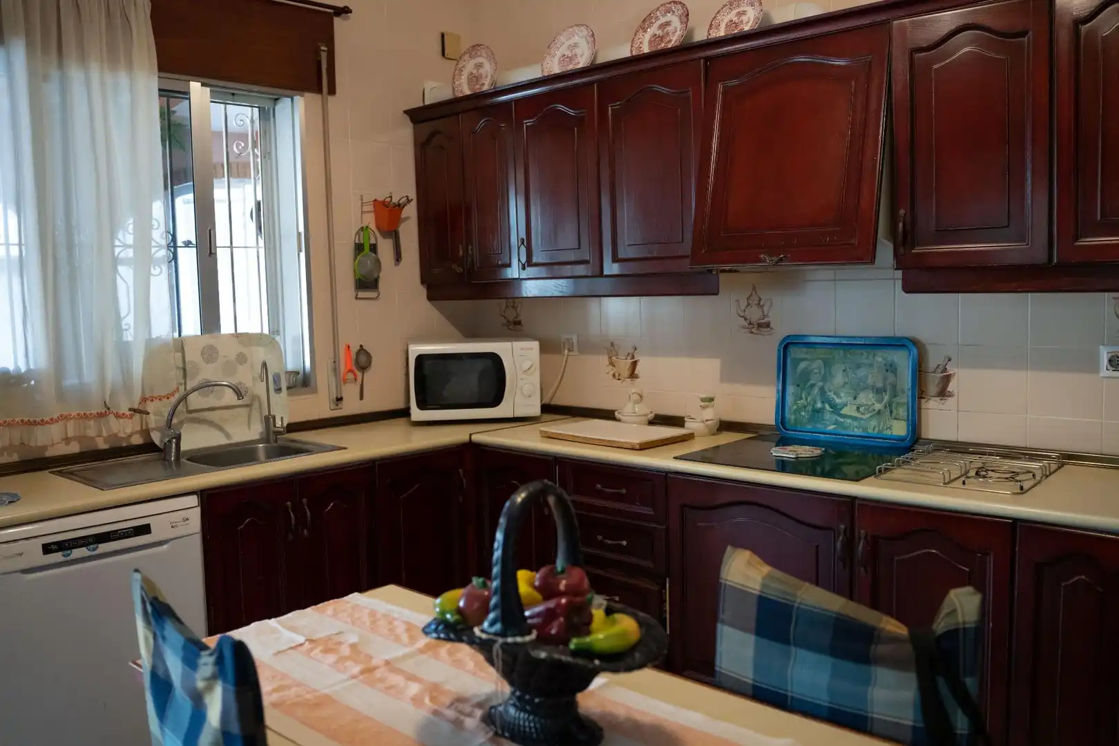 Kitchen of Houses for sale in Gines  with Air Conditioner, Heating and Private garden