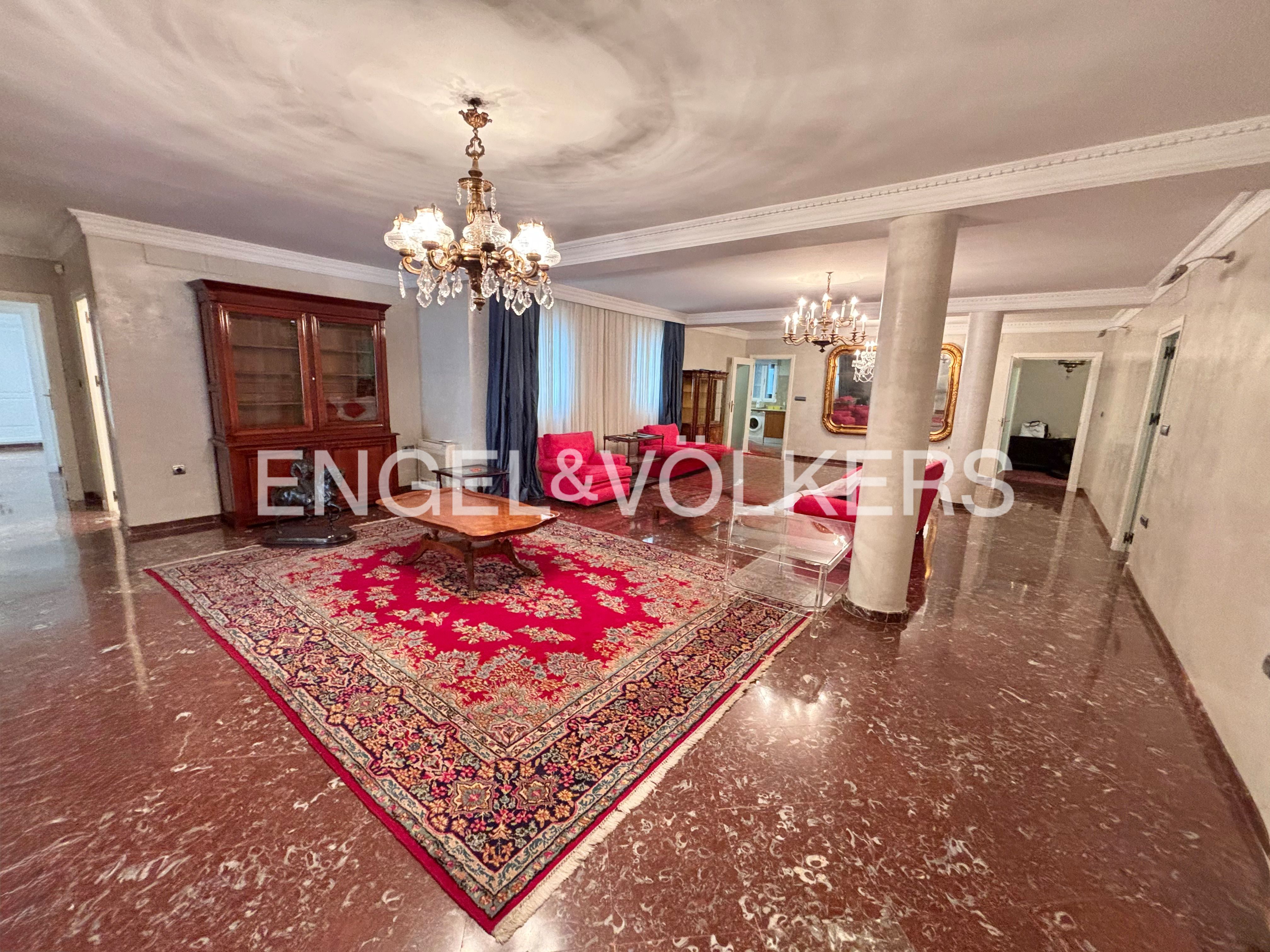 Living room of Apartment for sale in  Sevilla Capital  with Air Conditioner, Heating and Terrace