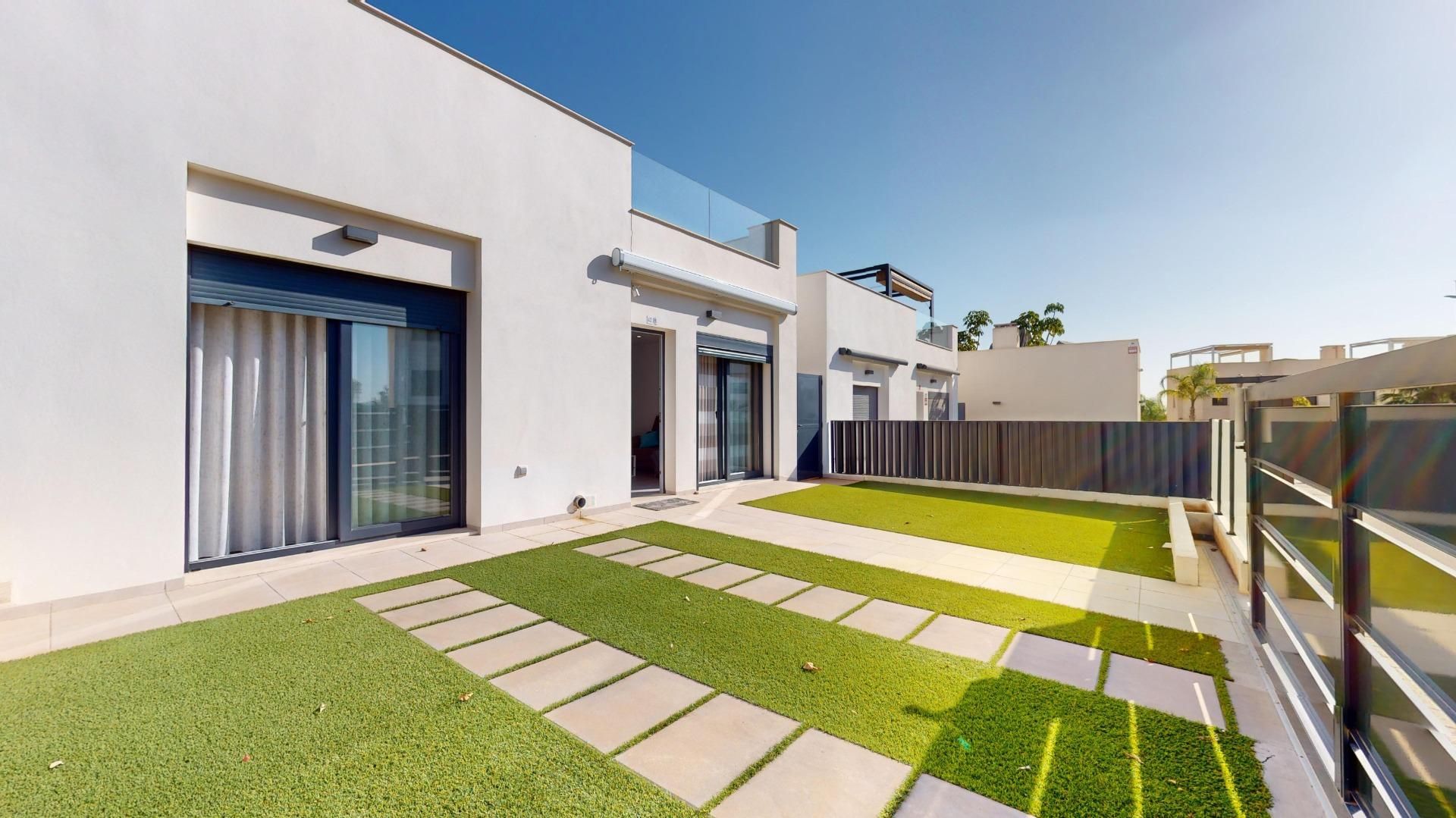 Exterior view of House or chalet for sale in Guillena  with Terrace and Community pool