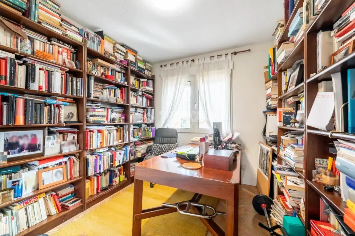 Habitación de Casa adosada en venta en Torrelodones con Calefacción, Jardín privado y Terraza