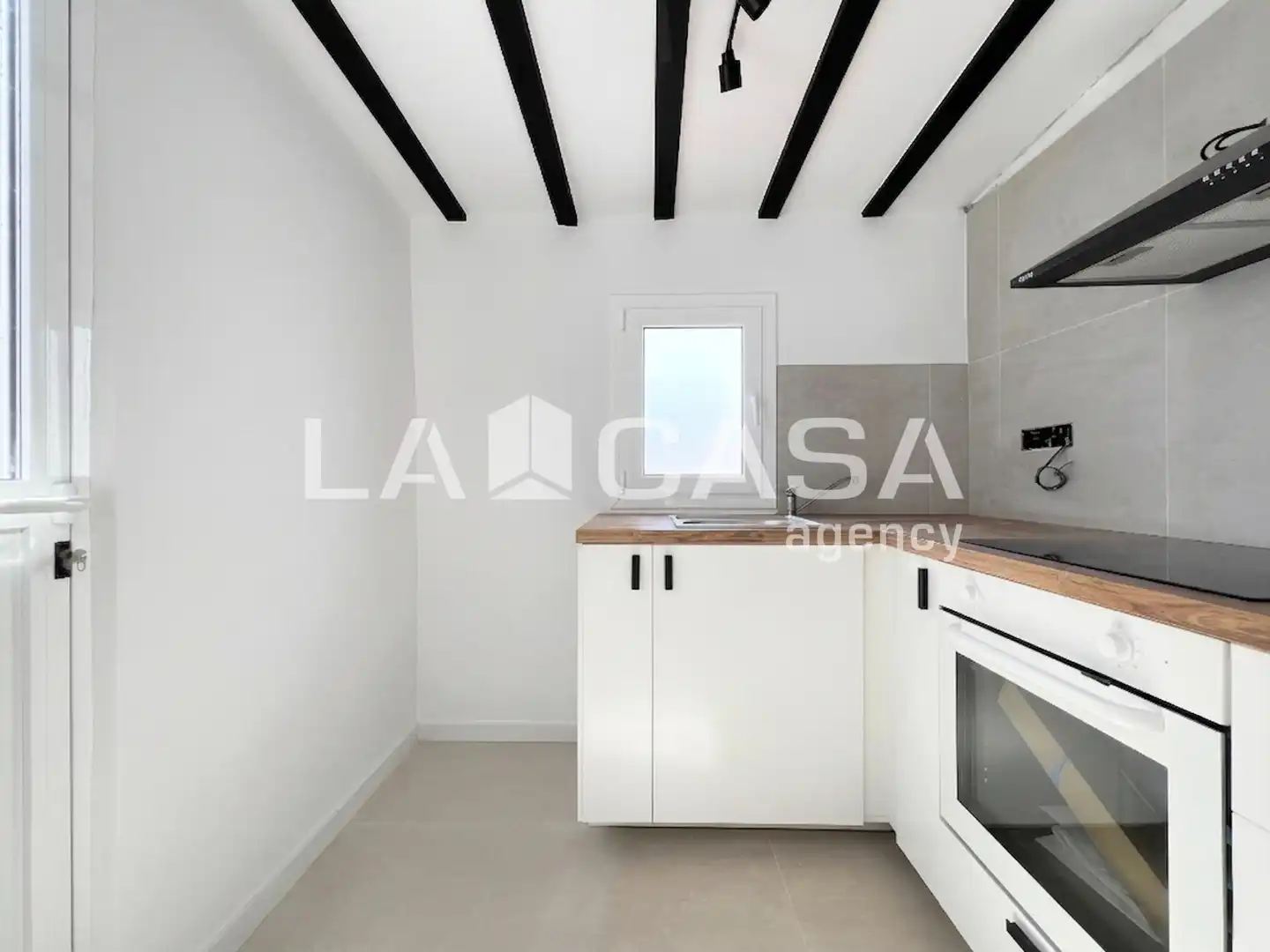 Kitchen of Flat for sale in Badalona  with Heating and Terrace
