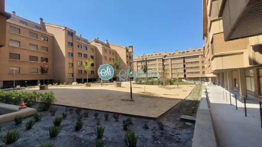 Vista exterior de Pis en venda en Segovia amb Calefacció, Parquet i Terrassa