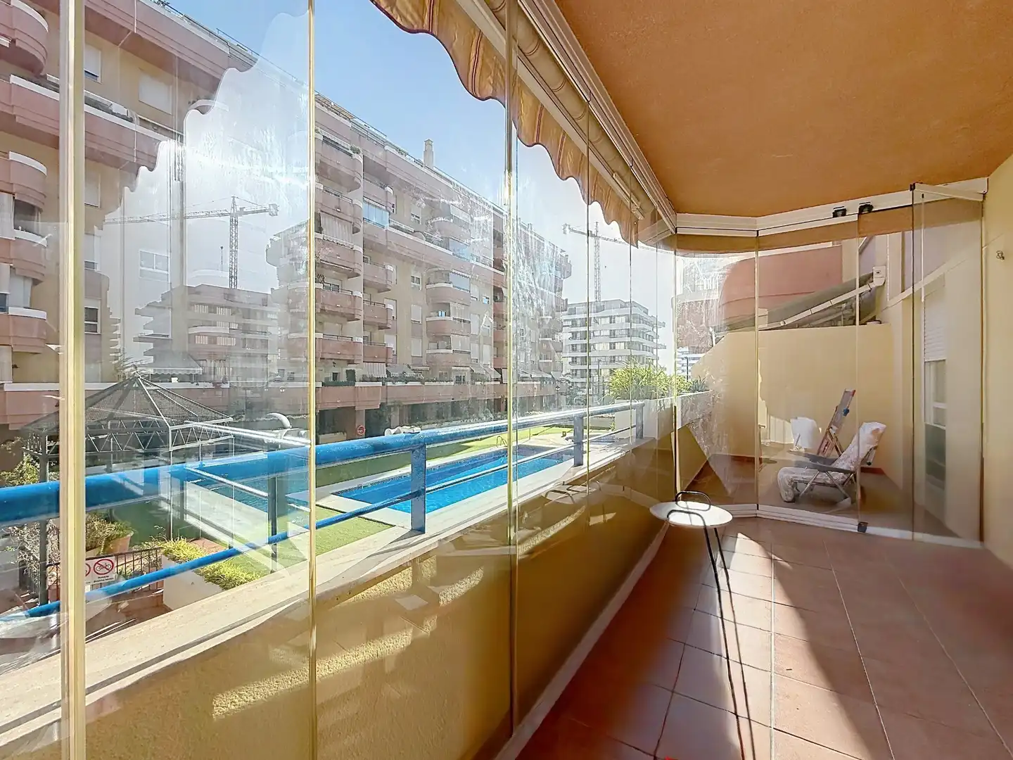 Flat with pool to rent in Calle del Jalón, imagen 2
