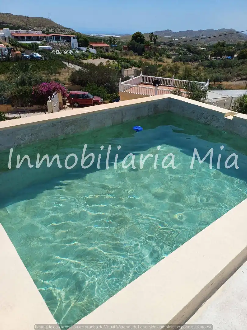 Casa amb piscina en venda a Tébar - Los Arejos