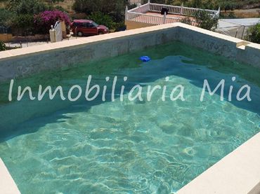 Casa amb piscina en venda a Tébar - Los Arejos