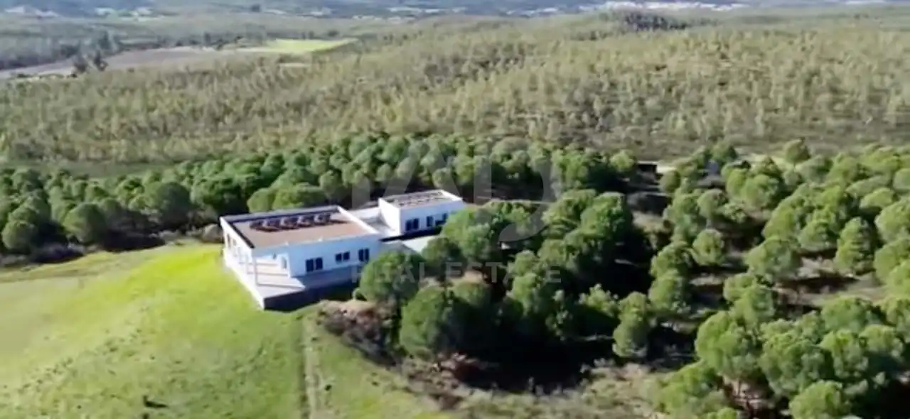 Exterior view of Houses for sale in Alburquerque  with Heating, Terrace and Swimming Pool