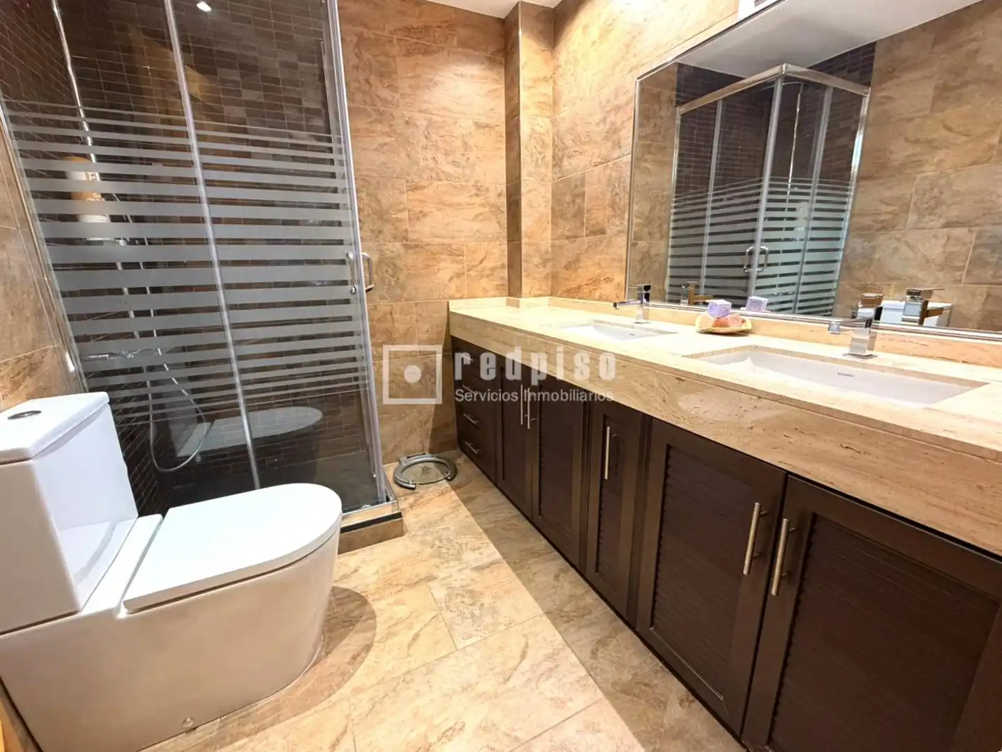Bathroom of Attic for sale in Móstoles  with Air Conditioner, Heating and Private garden
