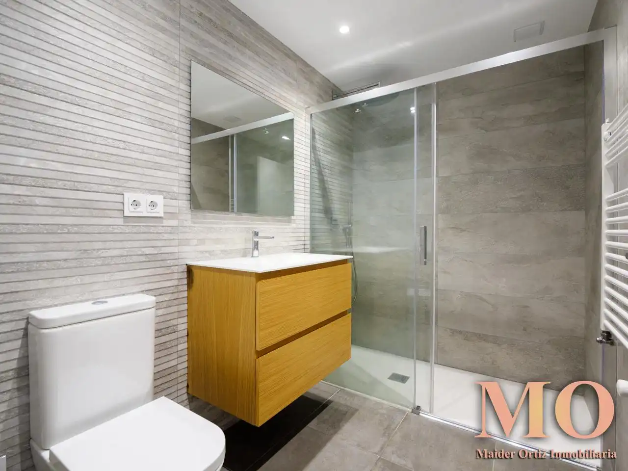 Bathroom of Flat for sale in Bergara  with Heating, Terrace and Storage room