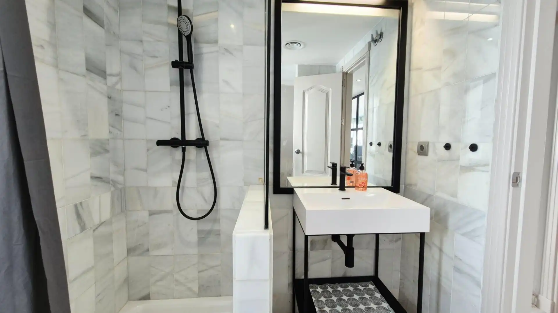Bany de Apartament en venda en Nueva Andalucía