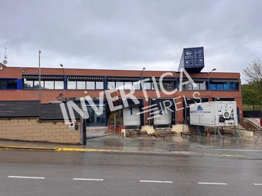 Industriegebäude mit Aufzug zur Miete in Carrer Pla Cadellans