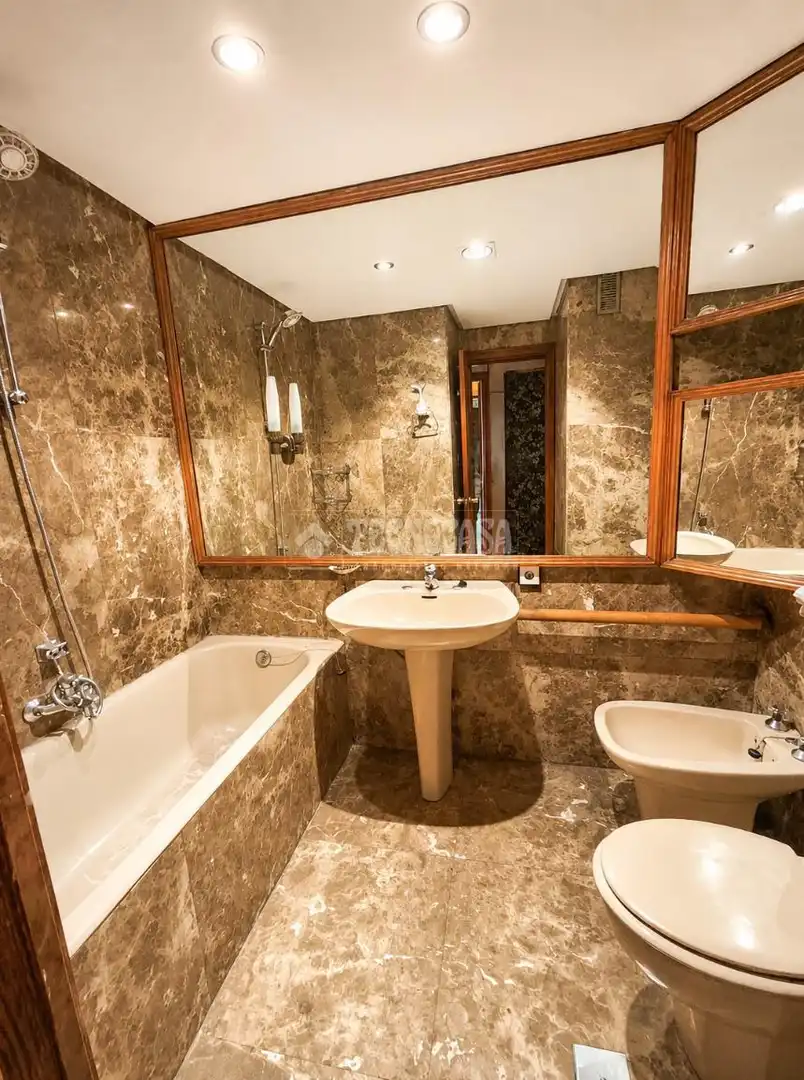 Baño de Piso en venta en Madrid con Calefacción