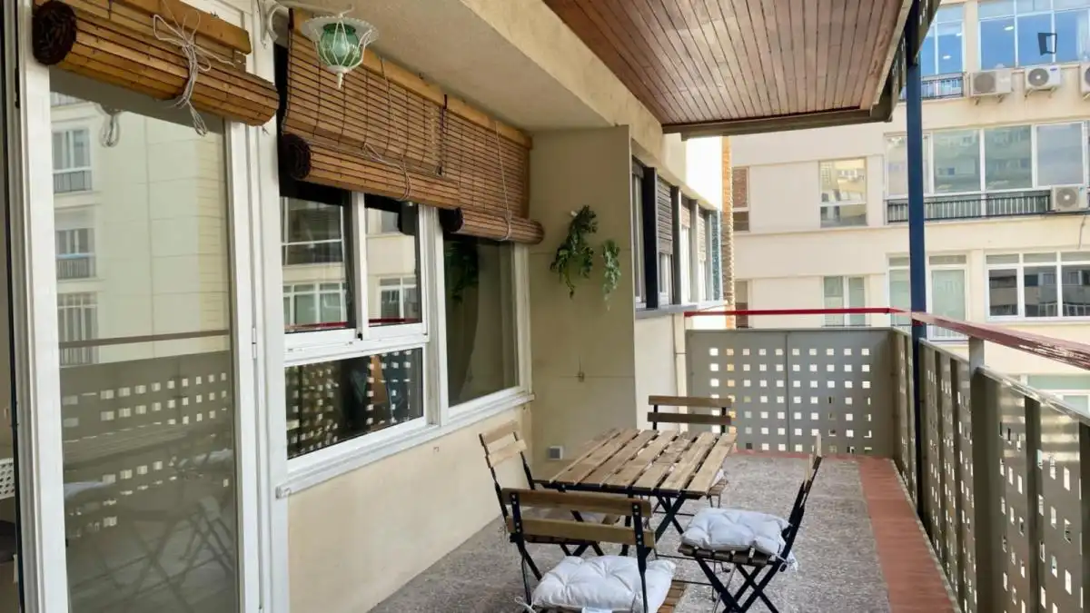 Terrasse von Wohnungen zur untervermieten in Madrid mit Möbliert, Ofen und Waschmaschine