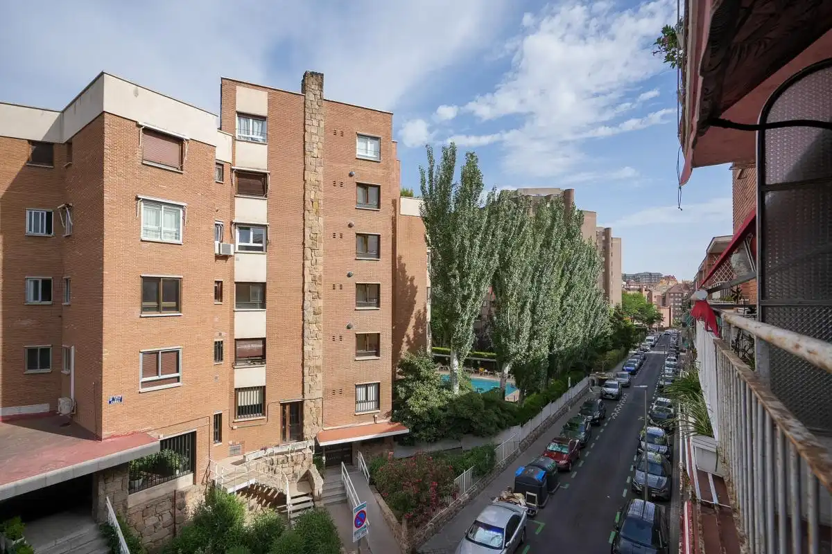 Vista exterior de Piso en venta en Madrid con Aire acondicionado, Calefacción y Terraza