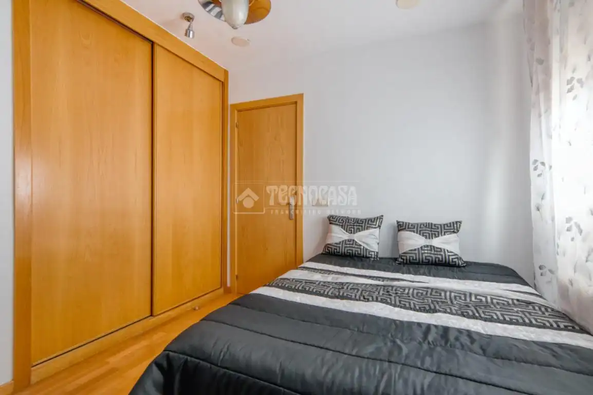 Habitación de Casa o chalet en venta en Castellanos de Moriscos con Aire acondicionado, Calefacción y Jardín privado