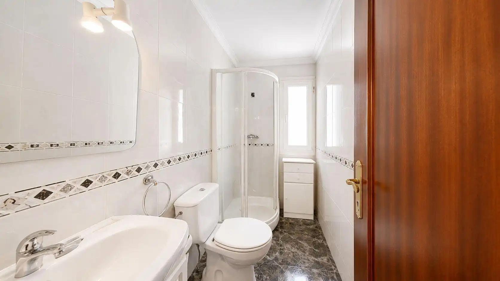 Bany de Casa o xalet en venda en Lliçà d'Amunt amb Jardí privat i Piscina comunitària