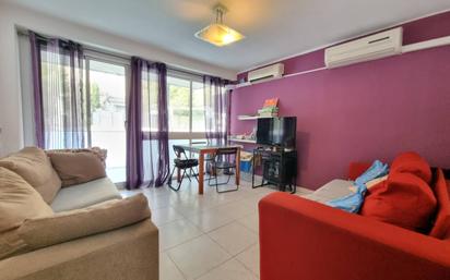 Living room of Flat for sale in Castelldefels  with Air Conditioner, Heating and Terrace