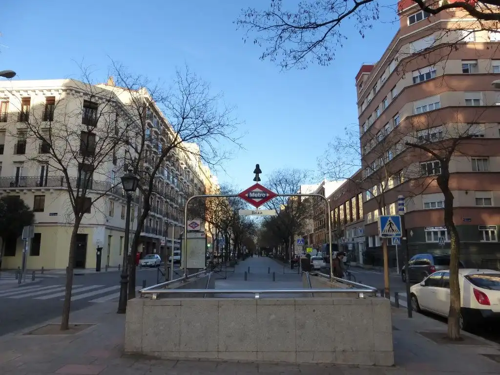 Flat for rent in Calle del Alcalde Sainz de Baranda, 54, Niño Jesús