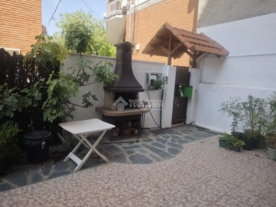Terrassa de Casa o xalet en venda en Madrid amb Calefacció i Piscina