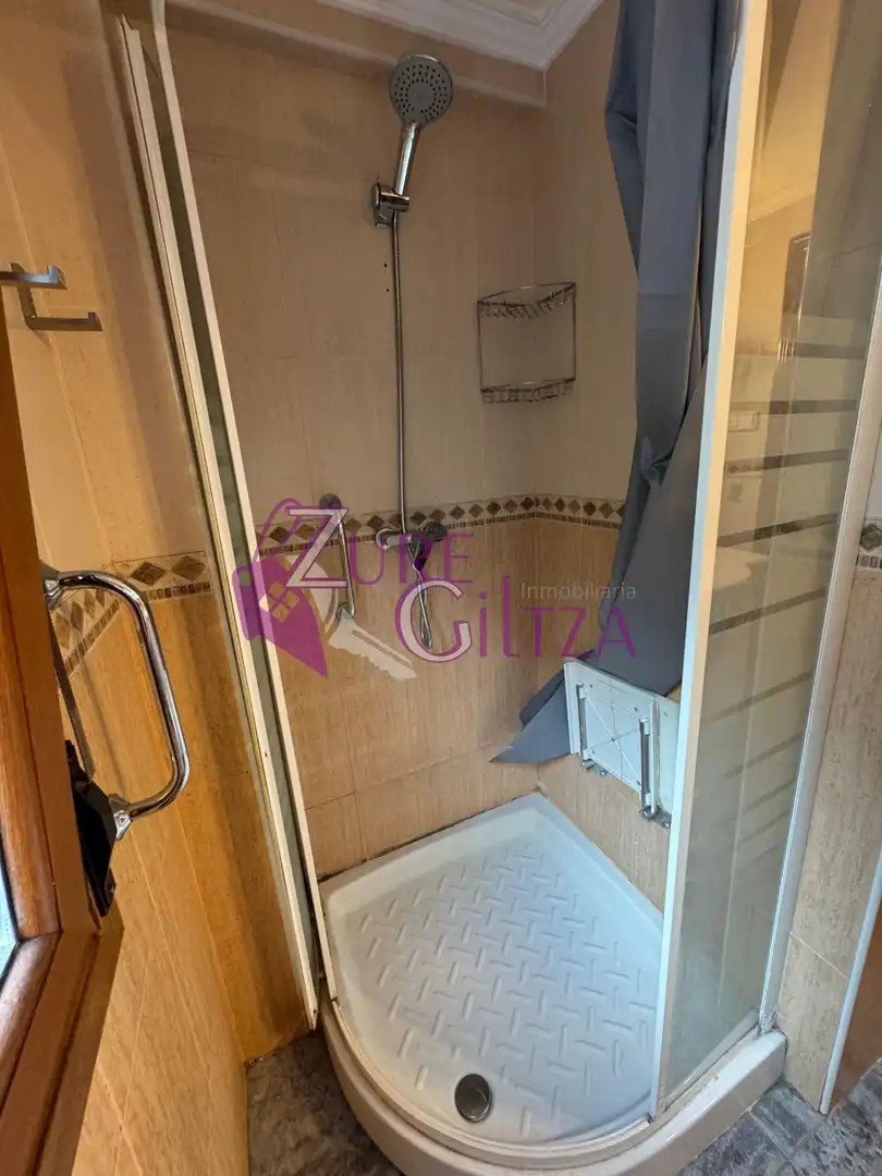 Bathroom of Flat for sale in Elgeta  with Heating and Furnished