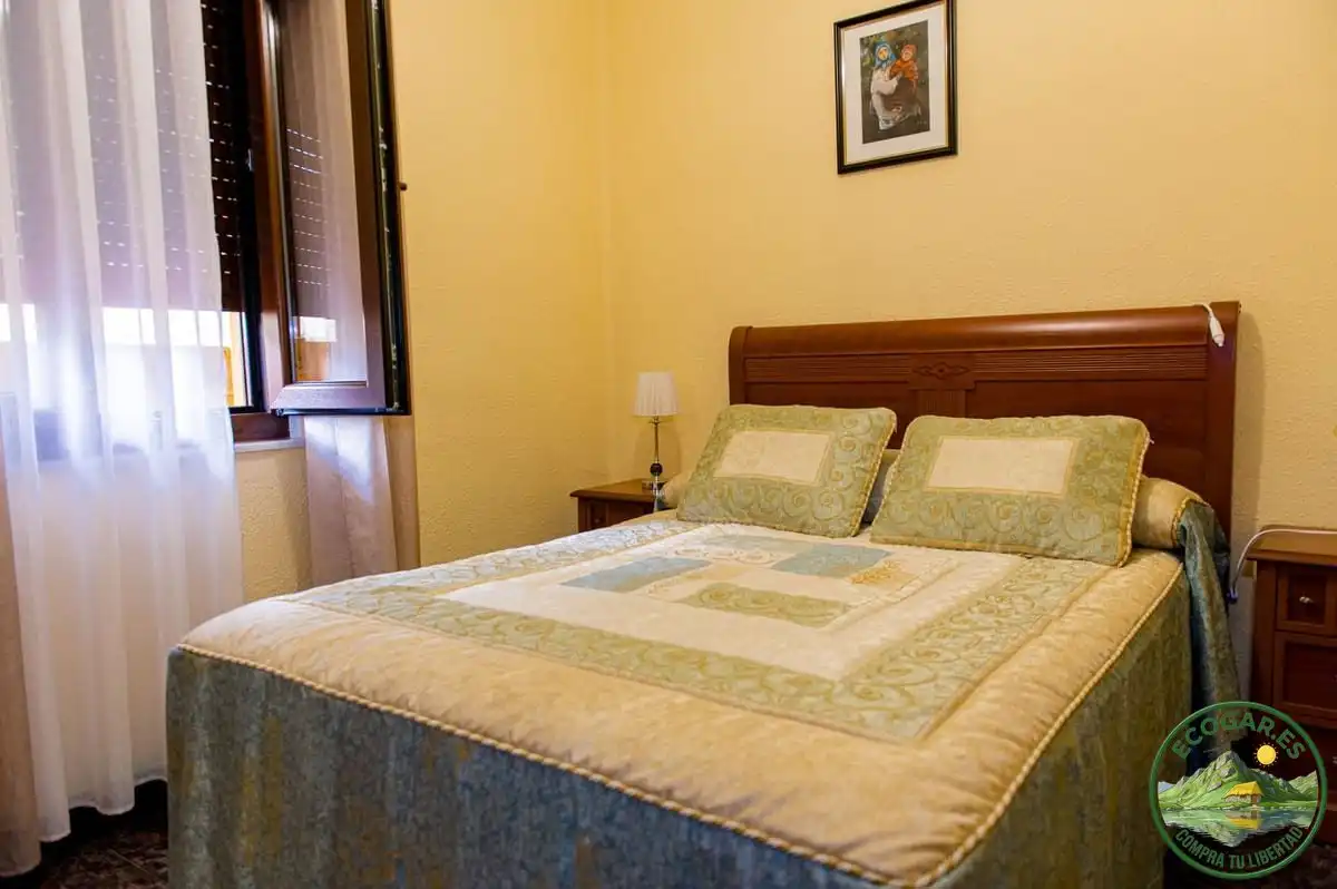 Habitación de Casa o chalet en venta en Fabero con Calefacción, Jardín privado y Terraza