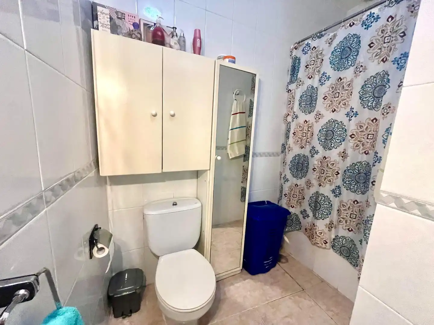 Baño de Casa adosada en venta en Fernán Caballero con Calefacción y Terraza