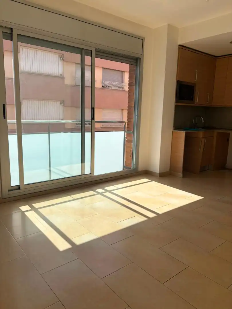 Balcony of Flat for rent in Terrassa  with Heating, Parquet flooring and Oven