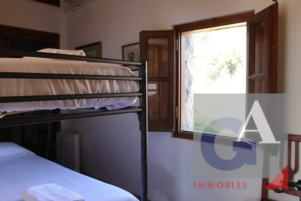 Casa rústica amb terrassa en venda a Sant Joan Les Fonts, imagen 42