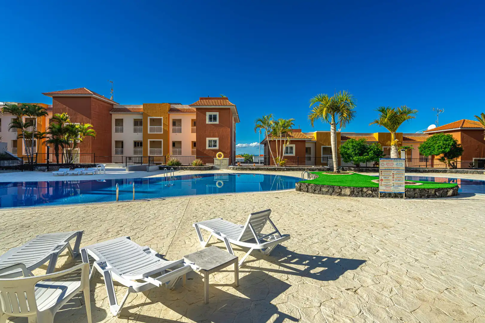 Piscina de Planta baixa en venda en Callao Salvaje - Playa Paraíso