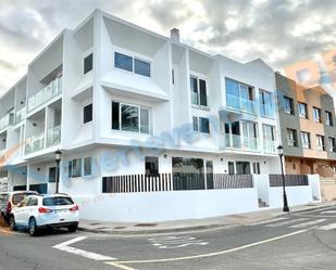 Vista exterior de Apartament en venda en La Oliva amb Terrassa i Balcó