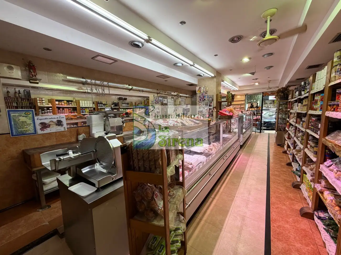 Business premises for transfer in Calle Eladio Laredo 4, imagen 7