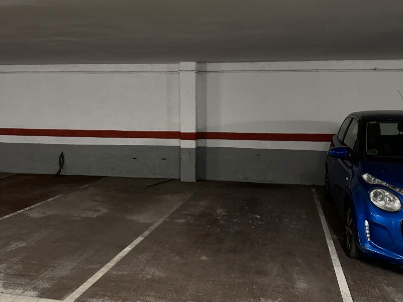 Aparcament de Garatge de lloguer en Badalona
