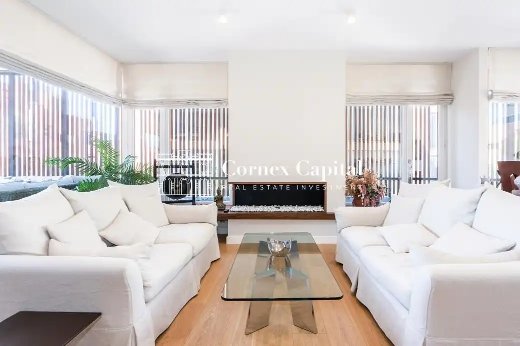 Sala de estar de Piso en venta en Barcelona con Aire acondicionado, Calefacción y Terraza