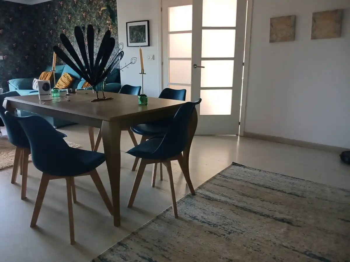 Menjador de Casa adosada de lloguer en Cangas  amb Calefacció, Jardí privat i Parquet