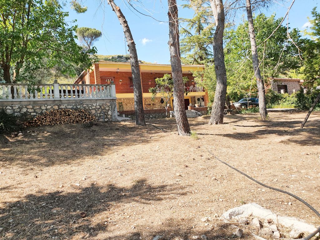 Jardí de Casa o xalet en venda en Escariche amb Terrassa, Piscina i Moblat