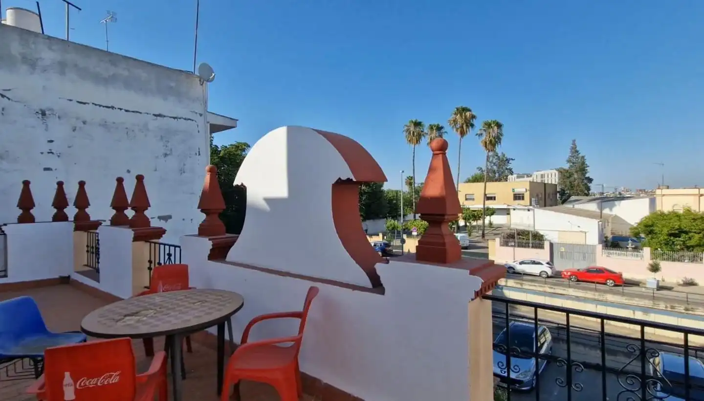 Room in Avenida de Jerez, Bellavista