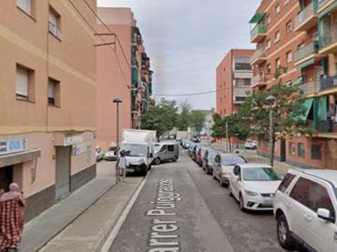 Flat for sale in Carrer Puiggraciós