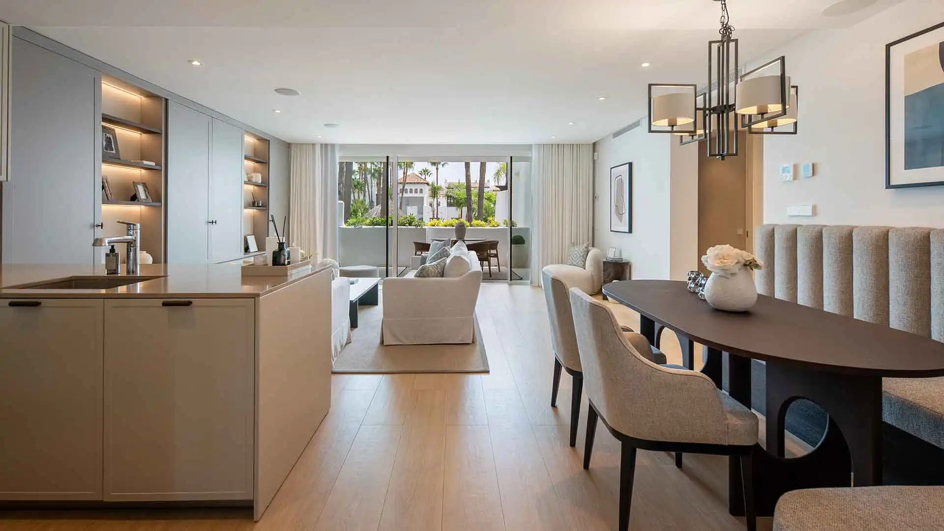 Sala de estar de Apartamento en venta en Marbella con Aire acondicionado, Terraza y Piscina